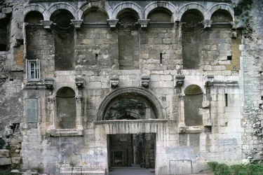 Porta Aurea au palais de Dioclétien, c.300 après J.-C.