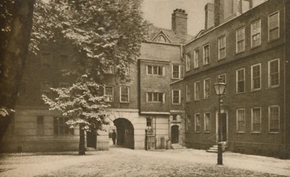 Les pavés de la cour tranquille à Staple Inn à Holborn