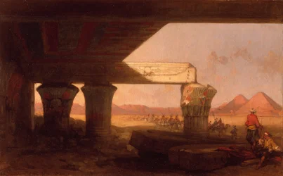 Paysage égyptien avec une vue lointaine des pyramides