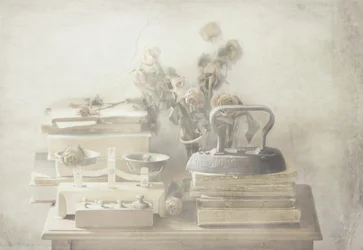 Nature morte aux couleurs douces et estompées