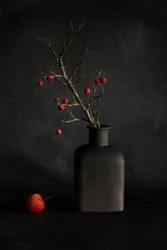 Nature morte aux baies pourpres