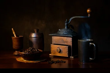 Nature morte rustique avec du café