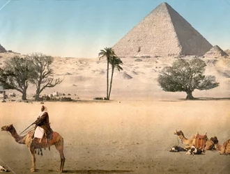 Bédouins au repos près de la Grande Pyramide de Gizeh
