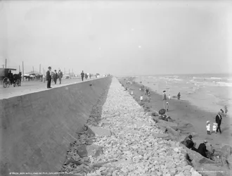 Mur de mer et plage, Galveston, Texas, 1910-20