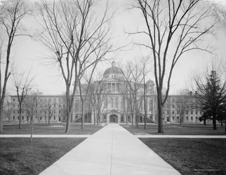 University Hall, Université du Michigan, c.1905