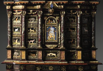 Cabinet Louis XIV sur pied