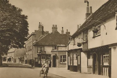 Church Street, Chiswick, avec ce qui était autrefois The Burlington Arms, vers 1935