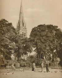 Stoke Newington en été : Le bowling green à Clissold Park, vers 1935