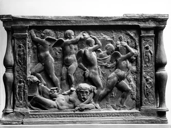 Putti Bacchanal, panneau de la base de 