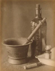 Nature Morte dans la Chambre Noire par Doris Ulmann