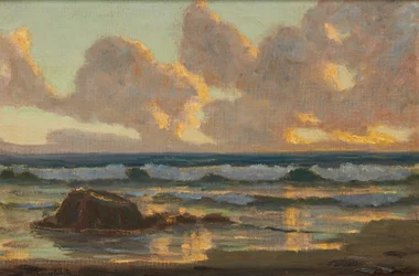 Vagues se brisant, coucher de soleil