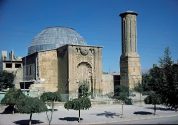 Vue du Minaret Medrese (1258)