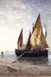 Bateaux de pêche amarrés sur la plage