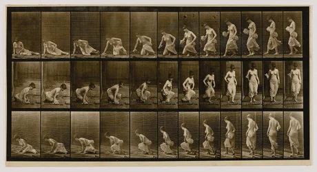 Femme assise sur le sol, extrait du livre Animal Locomotion