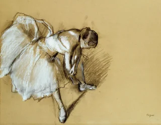 Danseuse ajustant sa chaussure, vers 1890