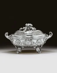 Soupière Louis XV, couvercle et doublure