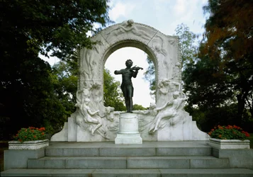 Monument en hommage au compositeur et chef d