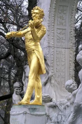 statue de strauss, vienne, autriche