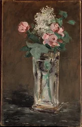 Fleurs dans un vase en cristal