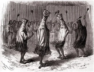 Danse rituelle des Indiens Ticuna du Pérou portant des déguisements et des masques