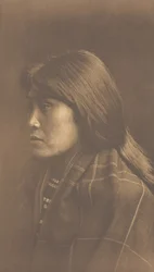 Fille Suquamish