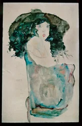 Fille aux cheveux bleu-noir et au chapeau