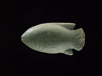 Plat en forme de poisson