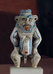 God Besh comme pot de conservation du khol, l