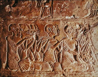 Relief représentant des chanteurs aveugles et un harpiste, de la tombe de Meryre, Nouvel Empire