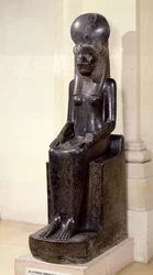 Statue de la déesse à tête de lionne Sekhmet, du temple de Mout, Karnak, Nouvel Empire, vers 1391-1353 av. J.-C.