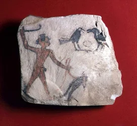 Ostracon avec une esquisse représentant un garçon conduisant un animal, probablement un babouin, pour cueillir des fruits avec deux corbeaux, Nouvel Empire, vers 1303-1224 av. J.-C.