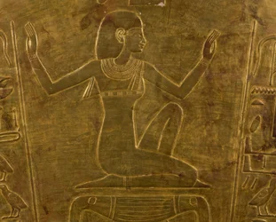 La déesse Isis, détail décoratif du sarcophage de la reine Tuya, mère de Ramsès II, bois doré, civilisation égyptienne, Nouvel Empire, XIXe dynastie