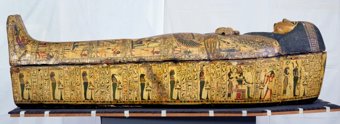 Cercueil et couvercle de la momie de Nesyamun, peut-être trouvé à Deir El-Bahri, Nouvel Empire, vers 1100 av. J.-C.