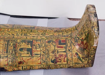 Détail de la couverture extérieure inférieure de la momie de Nesyamun, probablement trouvée à Deir El-Bahri, Nouvel Empire, vers 1100 av. J.-C.