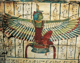 Bois peint et laqué, représentant la déesse Isis avec des ailes déployées, sur le sarcophage de Cesraperet de Thèbes-Ouest