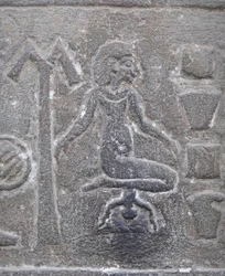 Femme donnant naissance, temple de Kom Ombo