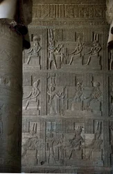 Antiquité égyptienne : reliefs à l