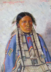 Elle sort en premier