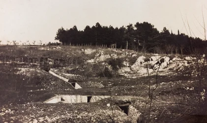 Album de la Première Guerre mondiale en Frioul-Vénétie Julienne : tranchées sur les collines de Medea