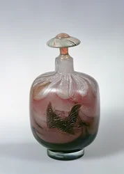 Bouteille et bouchon, vers 1900