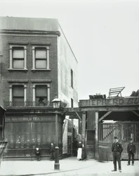 68 Bermondsey New Road : élévation avant, Londres, 1898