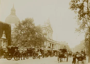 Une rue animée avec l