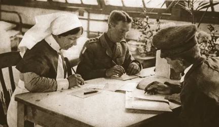 Australiens et conscription : comment le vote australien est pris dans un hôpital de Londres, illustration de The Illustrated War News, 25 octobre 1916