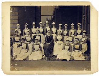 Portrait de groupe du personnel médical de l