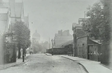 Arc de Highgate : approche ouest, 1896