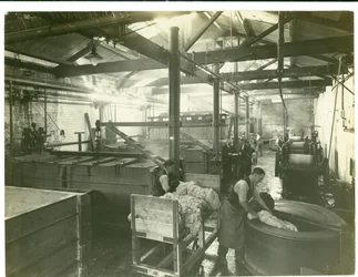 Teinturerie hydraulique, usine de tapis, 1923