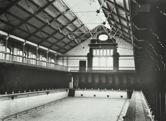 Laurie Grove Bath: le premier bain public de natation à Deptford, bain de première classe, 1898