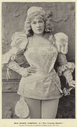 Mlle Marie Tempest, dans The Fencing Master