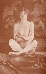 Art nudiste : Bouddha