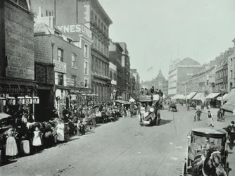Shoreditch High Street : vue vers le nord, 1896